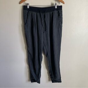 Lululemon Tencel Jogger Pant 25” Washed Black Pull On Size 8